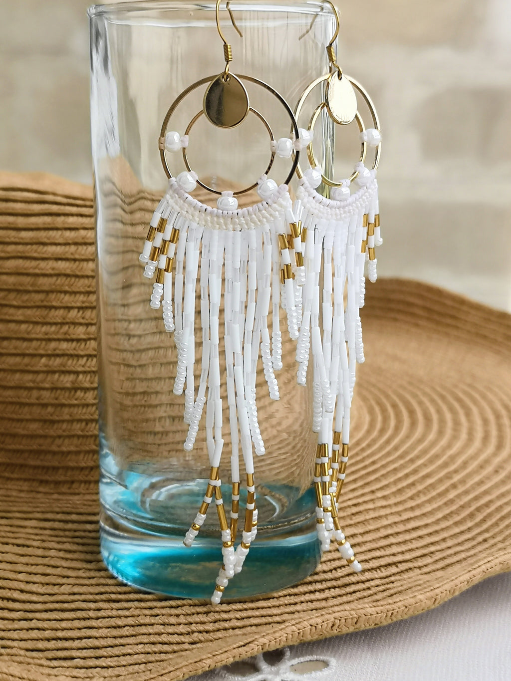Grandes boucles d'oreilles de mariée à franges perlées blanches et plaqué or