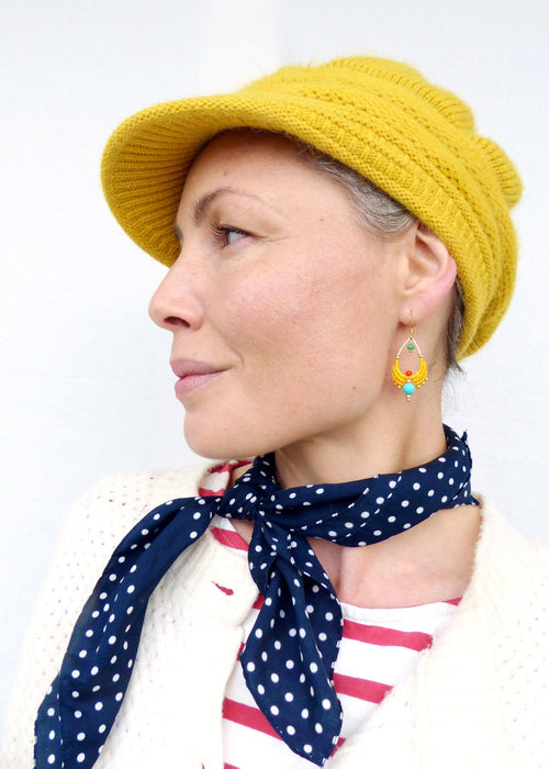 Boucles d'oreilles forme gouttes tissées en macramé jaune tournesol et turquoise