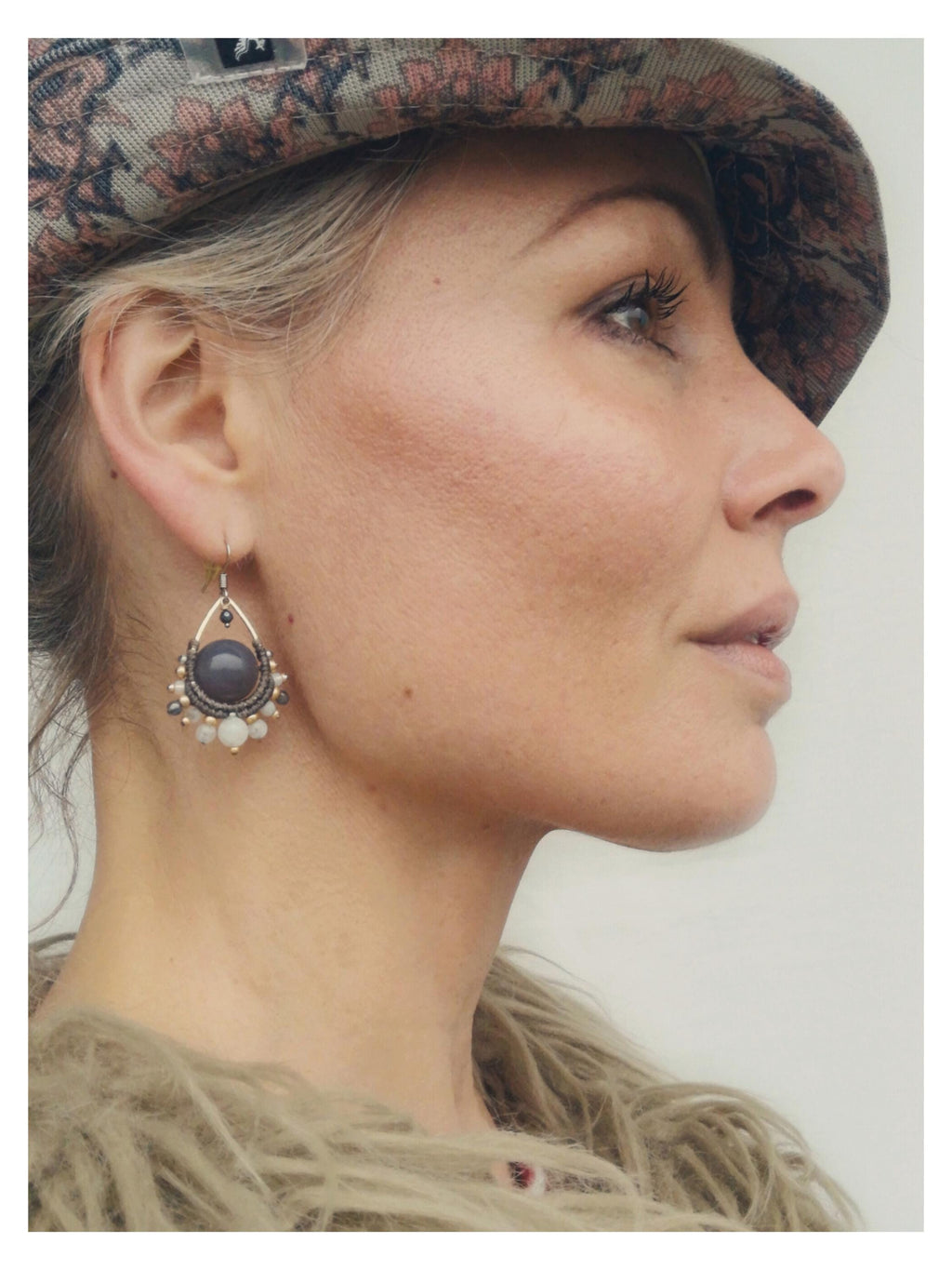 Boucles d'oreilles gouttes en macramé agate grise et pierre de lune blanche idéales mariage