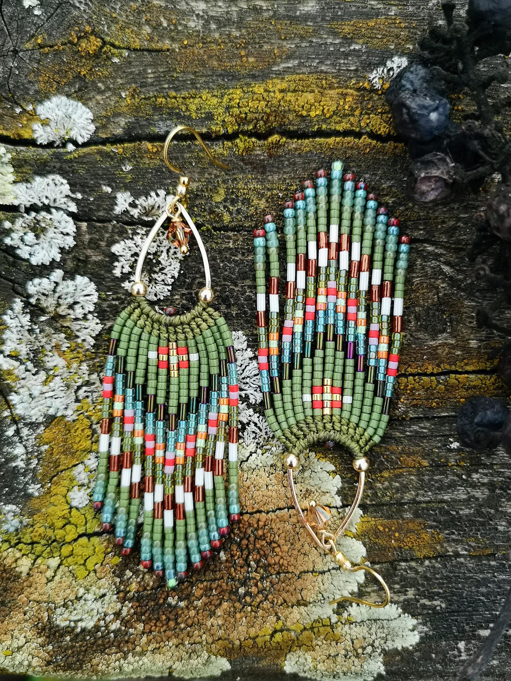 Boucles d’oreilles bohème à franges perlées vert kaki olive, Style French Bohème, Bijoux faits main – Look vintage chic, Cadeau pour femme