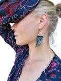 Longues boucles d'oreilles chatoyantes à franges perlées Couleurs d'hiver rayures bleu nuit rose fuchsia  prune vert Cadeau pour elle Noel