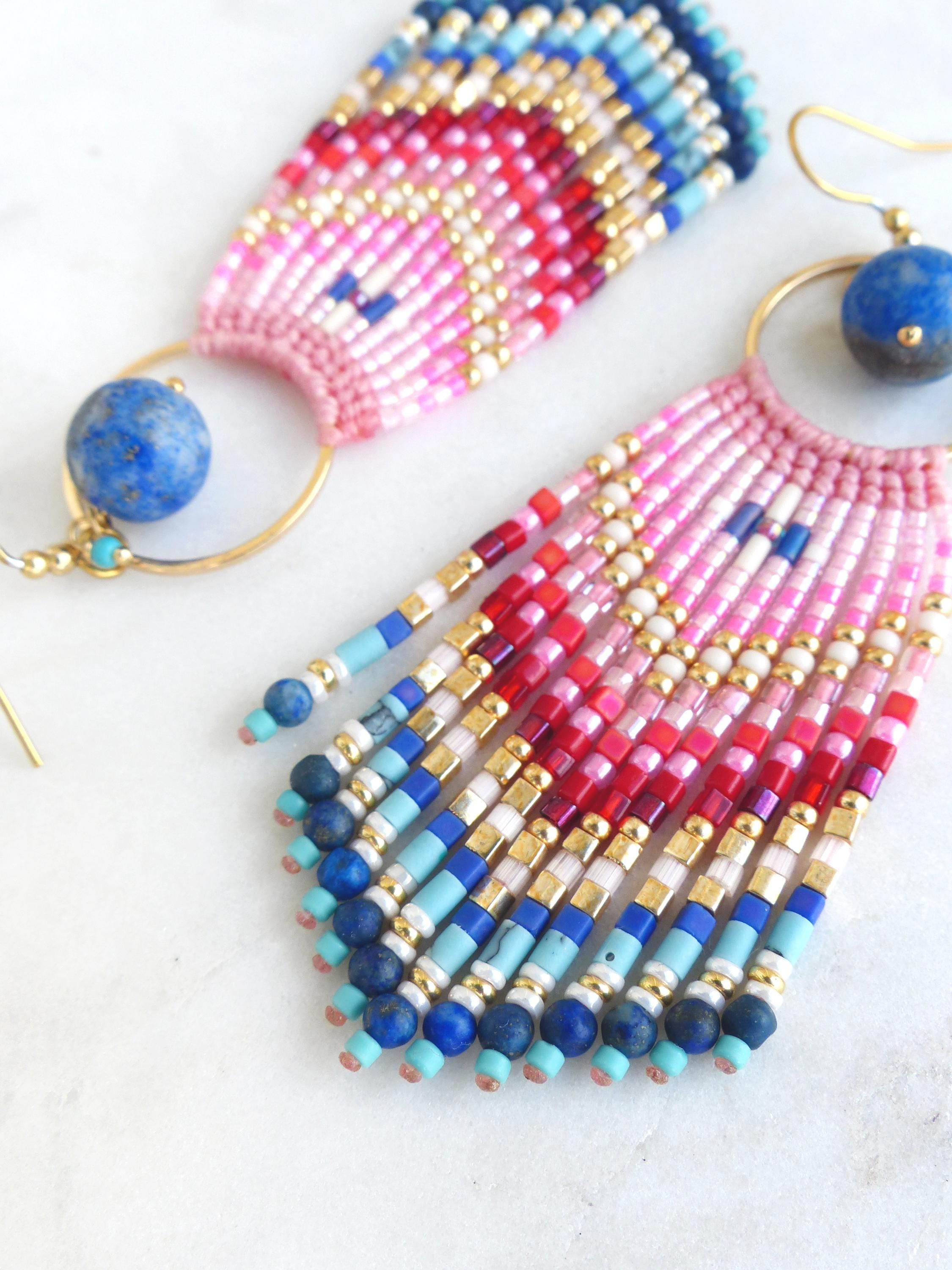 Boucles d'oreilles bohème en lapis lazuli turquoise et franges perlées rose rouge bleu cobalt, Style french bohème riviera, Bijou d'artisan